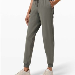 Lulu On-the-fly joggers. Sage green